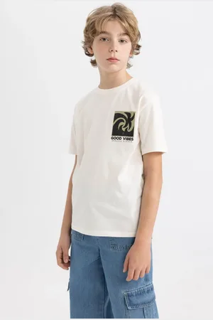 DeFacto Boy