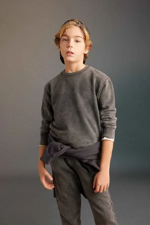 DeFacto Boy Oversize Wide Pattern Crew Neck Washed Faded Effect Printed Sweatshirt