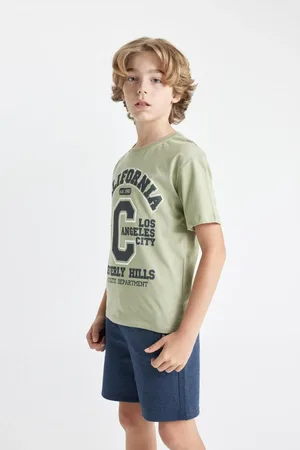 DeFacto Boy