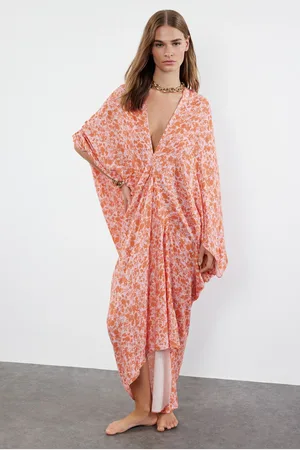 Trendyol Floral Wide Fit Maxi Woven Gathered / Drape Beach Dress