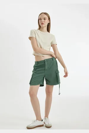 DeFacto Cool Regular Fit Normal Waist Short Leg Gabardine Shorts