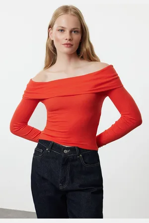 Trendyol Red Carmen Collar Crop/Short Stretchy Knitted Blouse