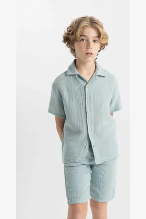 DeFacto Boy