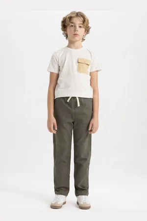 DeFacto Boy