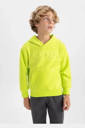 DeFacto Boy