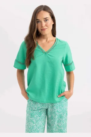 DeFacto Regular Fit V-Neck Short Sleeve Blouse