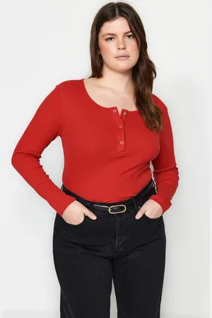 Trendyol Curve Red Pool Collar Snap Detail Knitted Crop Plus Size Blouse