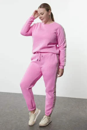 Trendyol Curve Pink Crew Neck Regular Stripe Detailed Polar Fleece Knitted Plus Size Tracksuit