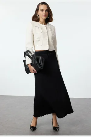 Trendyol Black Textured A Line/A Cut Waist Elastic Lined Midi Skirt