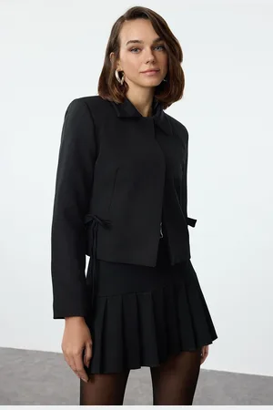 Trendyol Red Bow/Ribbon Detail Shirt Collar Crop Woven Blazer Jacket