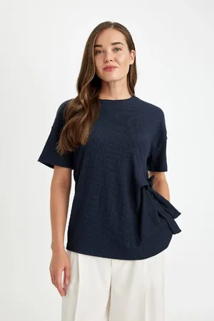 DeFacto Navy Blue Relax Fit Crew Neck Tied Crepe Short Sleeve T-Shirt