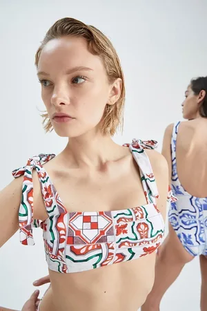 DeFacto Nefes Istanbul X Regular Fit Printed Bikini Top