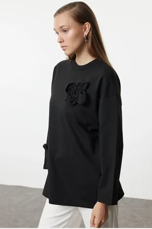 Trendyol Black Rose Detailed Knitted Tunic