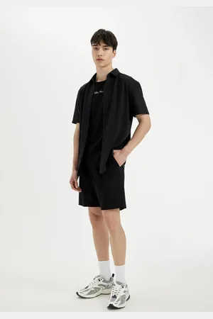 DeFacto Slim Fit Slim Cut Skinny Leg Pocket Basic Plain Shorts