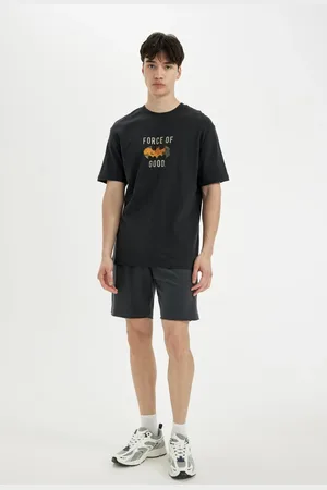 DeFacto Slim Fit Slim Cut Skinny Leg Pocket Basic Plain Shorts