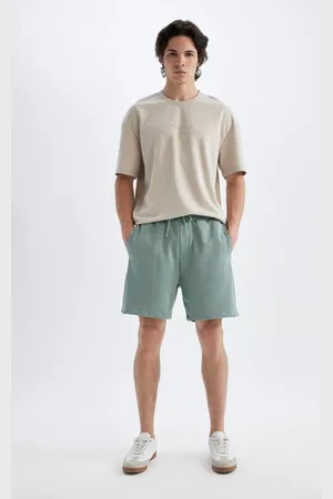 DeFacto Regular Fit Straight Leg Pocket Basic Plain Shorts