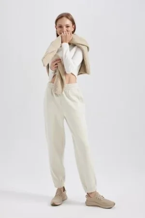 DeFacto Jogger Standard Fit Elastic Banded Leg Thick Fabric Long Length Basic Sweatpants S7370az23wn
