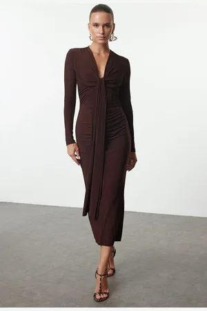 Trendyol Brown Fitted V Neck Knitted Chic Dress