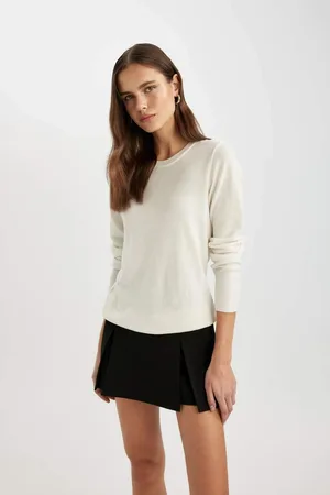 DeFacto Regular Fit Soft Texture Crew Neck Basic Plain Knitwear Sweater