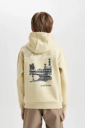 DeFacto Boy