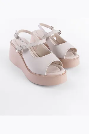 Capone Outfitters Women Sandals