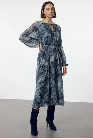 Trendyol Navy Blue Belted Floral A-Line Midi Lined Woven Winter Dress