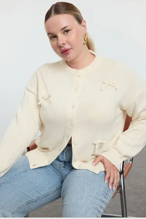 Trendyol Curve Ecru Bow Detailed Crew Neck Knitwear Cardigan