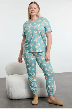 Trendyol Curve Mint Teddy Bear Patterned Jogger Fit Knitted Pajama Set