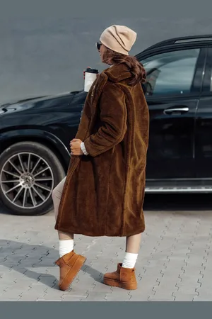 D-Street Dámský zimní kabát LUXERII dlouhý kožešinový velbloudí