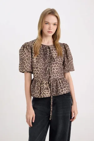 DeFacto Regular Fit Round Neck Leopard Printed Front Tie Poplin Short Sleeve Blouse
