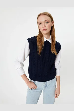 Koton Knitwear Knit Textured Sleeveless Sweater Crew Neck