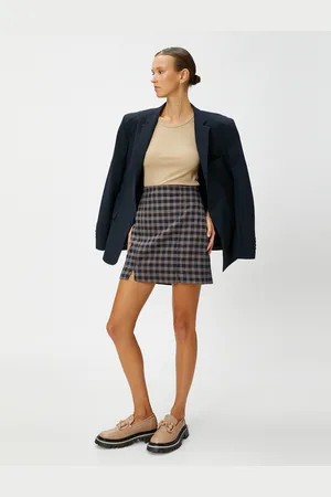 Koton Slit Detailed Mini Skirt