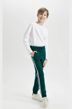 DeFacto Boy Regular Fit Thick Sweatshirt Fabric Trousers