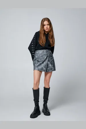 Koton Leather Look Short Skirt Mini Clamshell