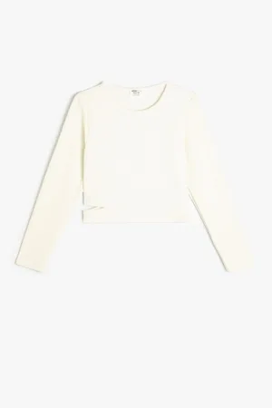 Koton Basic T-Shirt Long Sleeve Window Detailed Crew Neck Camisole