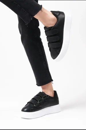 Mio Gusto Leah Black Color Women