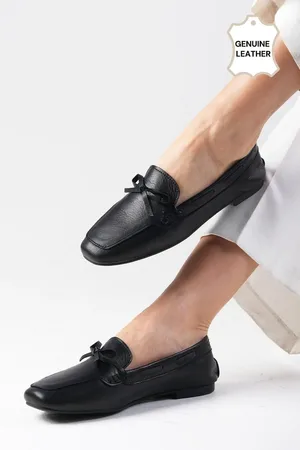 Mio Gusto Isla Genuine Leather Black Color Bow Accessory Flat Toe Women