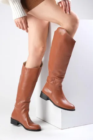 Mio Gusto Krista Tan Color Zipperless Thin Fur Lined Women