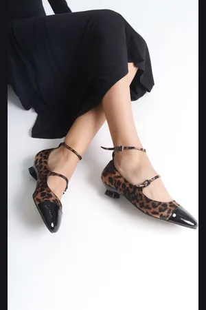 Capone Outfitters Ankle Strap Low Heel Women
