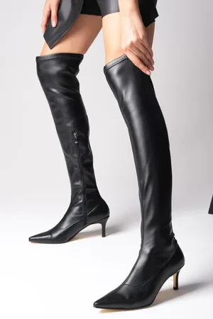 Mio Gusto Latisha Black Color Low Heel Stretch Boots