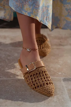 NİŞANTAŞI SHOES Best Taba Knitted Belt Detail Flat Sole Women