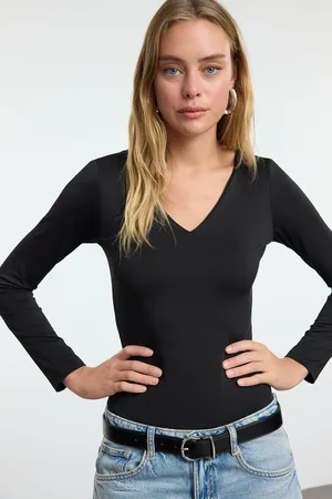 Trendyol Black Fitted/Fits the Body V Neck Snap Elastic Knit Bodysuit