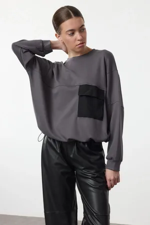 Trendyol Anthracite Soft Touch Parachute Pocket Detailed Oversize/Wide Cut Knitted Sweatshirt