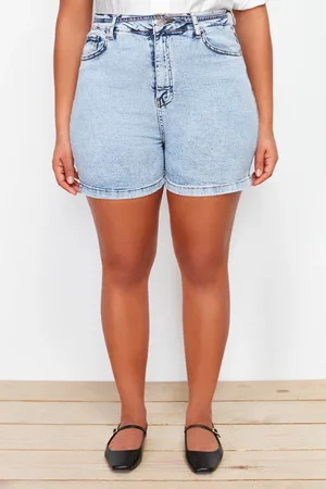 Trendyol Curve Light Blue High Waist Straight Fit Denim Shorts