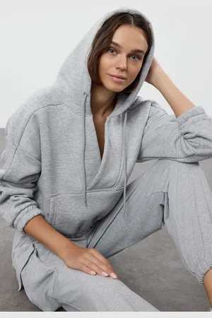 Trendyol Grey Melange Oversize/Wide Pattern Thick Polar Fleece Hooded V Neck Knitted Sweatshirt
