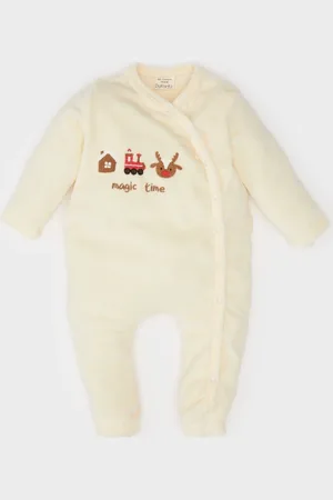 DeFacto Baby Boy Newborn Christmas Themed Long Sleeve Velvet Jumpsuit with Snaps D6510A524WN