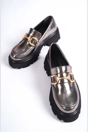Capone Outfitters Round Toe Women