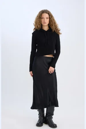 DeFacto A-Line Regular Waist Satin Maxi Skirt