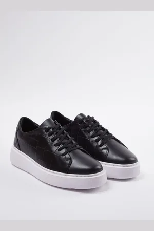 Trendyol Black Genuine Leather Crocodile Detailed Men