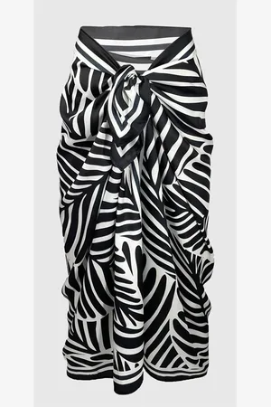 Dewberry 71058 Patterned Shiny Fabric Women Pareo-BLACK-WHITE